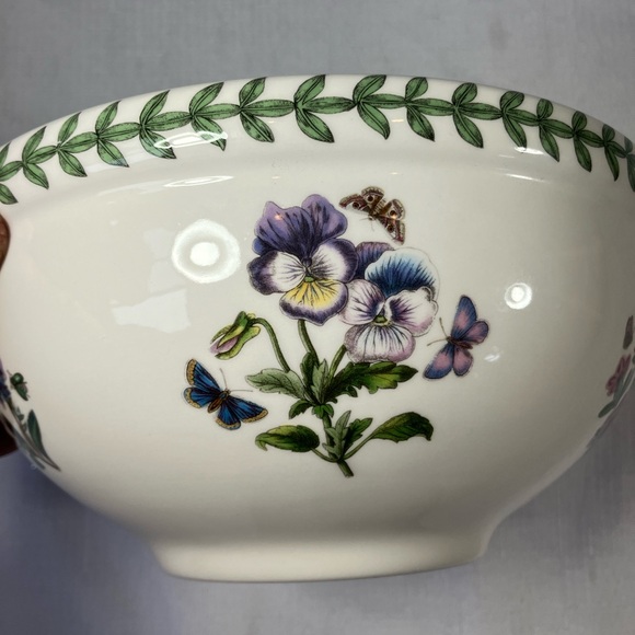 Portmeirion Botanic Garden Serving Bowl, Susan Williams-Ellis, Treasure Flower - Picture 7 of 7